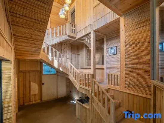 Qingcheng Mountain·Yuan.Qi Wooden House Private Tang Homestay