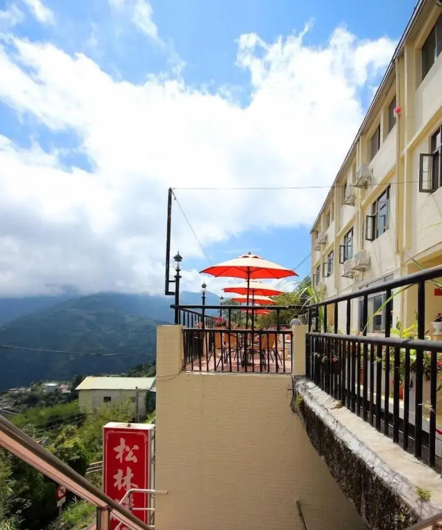 Songlin Holiday Homestay