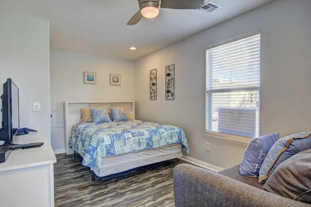 The Blue Pearl - 2 Br Home