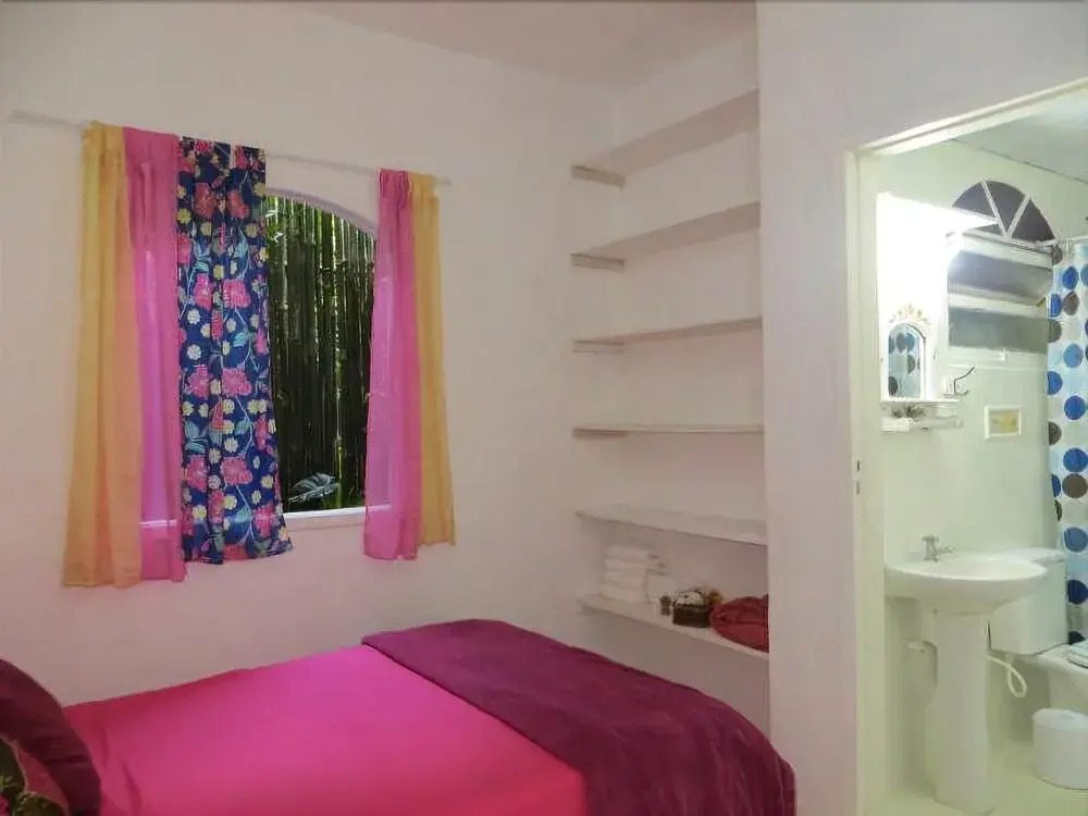 Casa Amarela Pousada