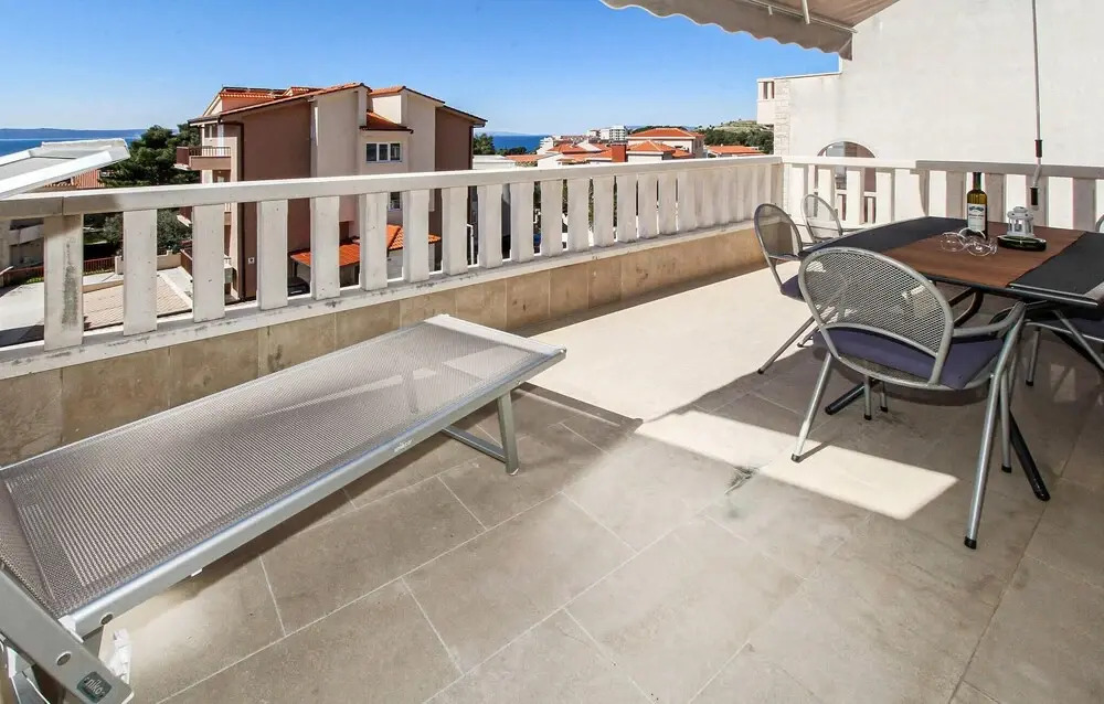 Amazing Apartment in Tucepi With 1 Bedrooms and Wifi