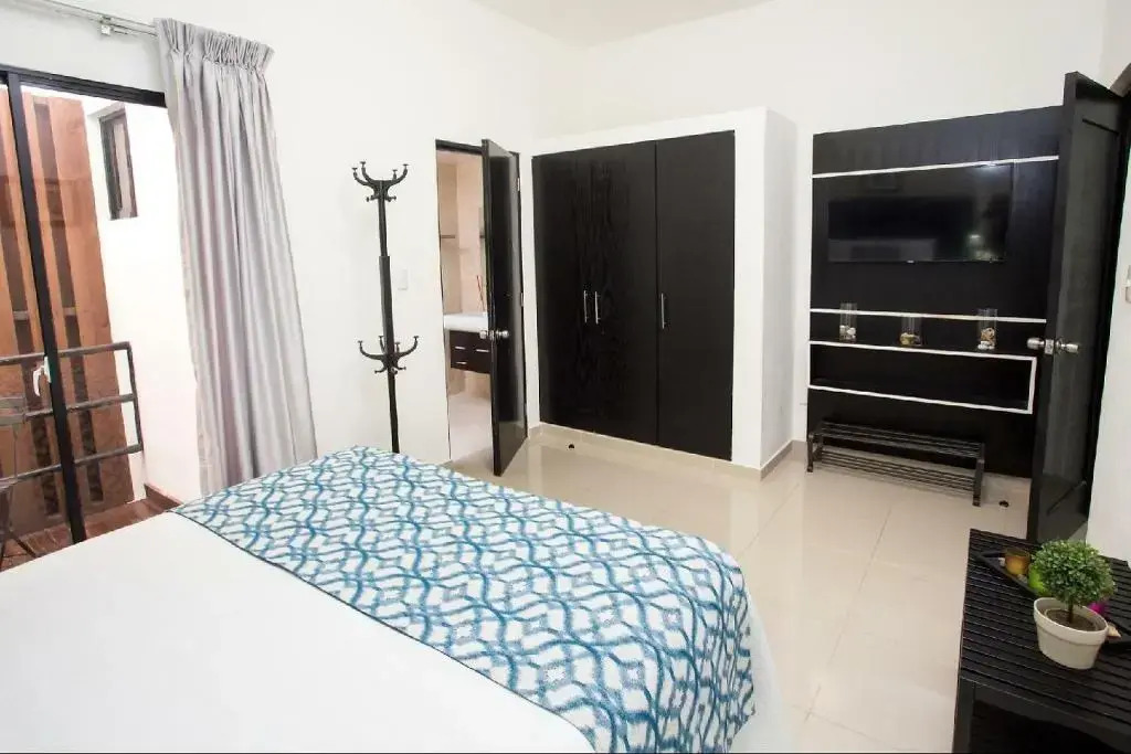 Hotel Tau Art Residence