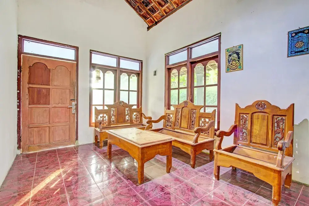 Hotel O Agus Kostel SyariahNearWisata Agro Jollong
