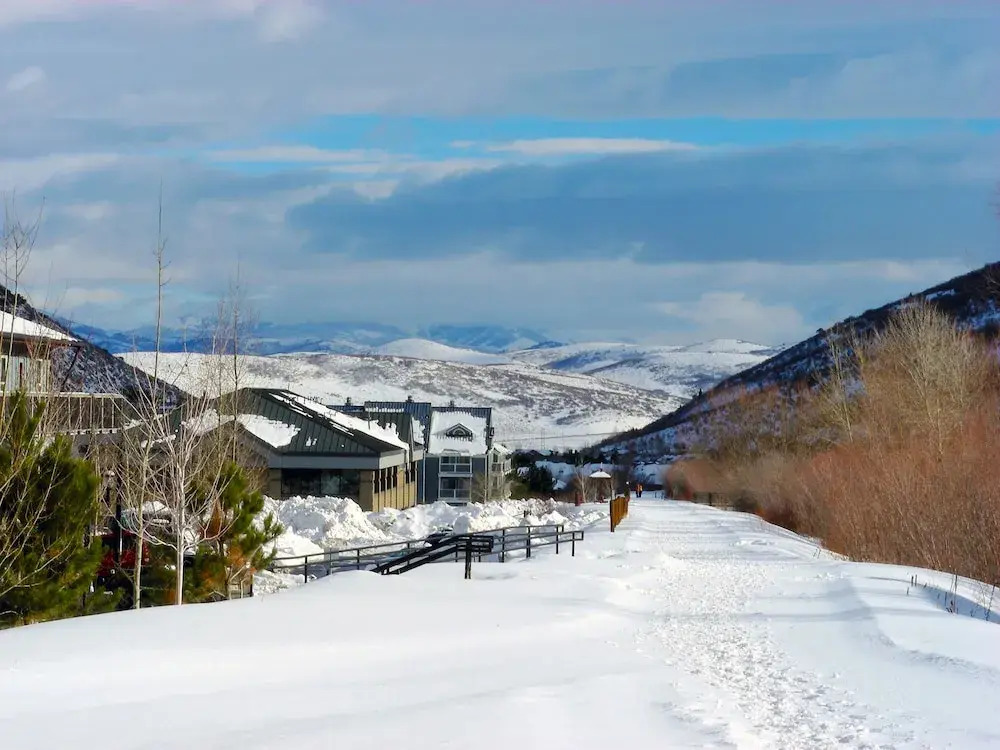Contemporary Alpine Getaway W/ Wraparound Deck 1 Bedroom Condo