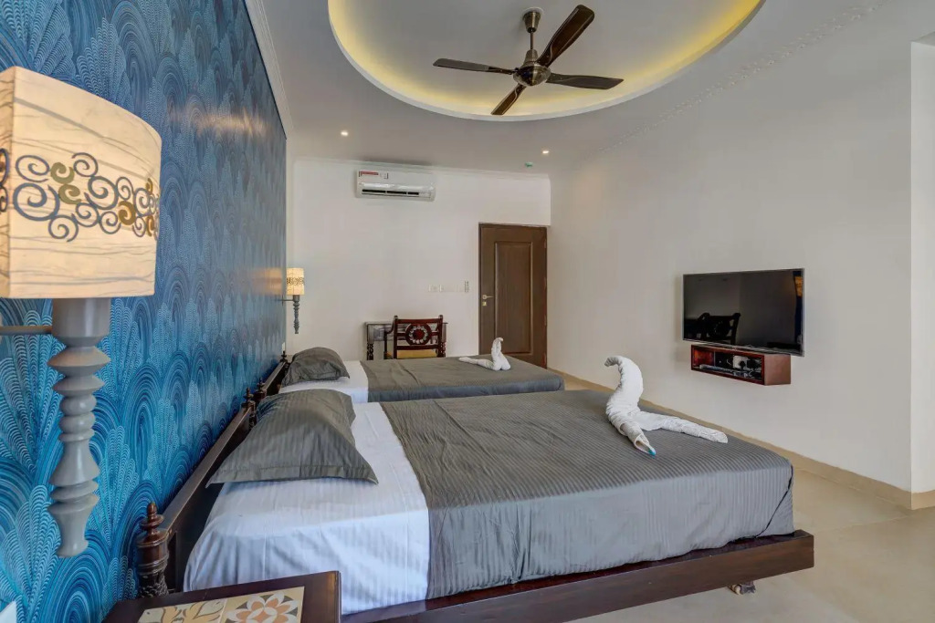 Luxurious Villa with Private Swimming Pool, Kids Pool, Games, Private Parking