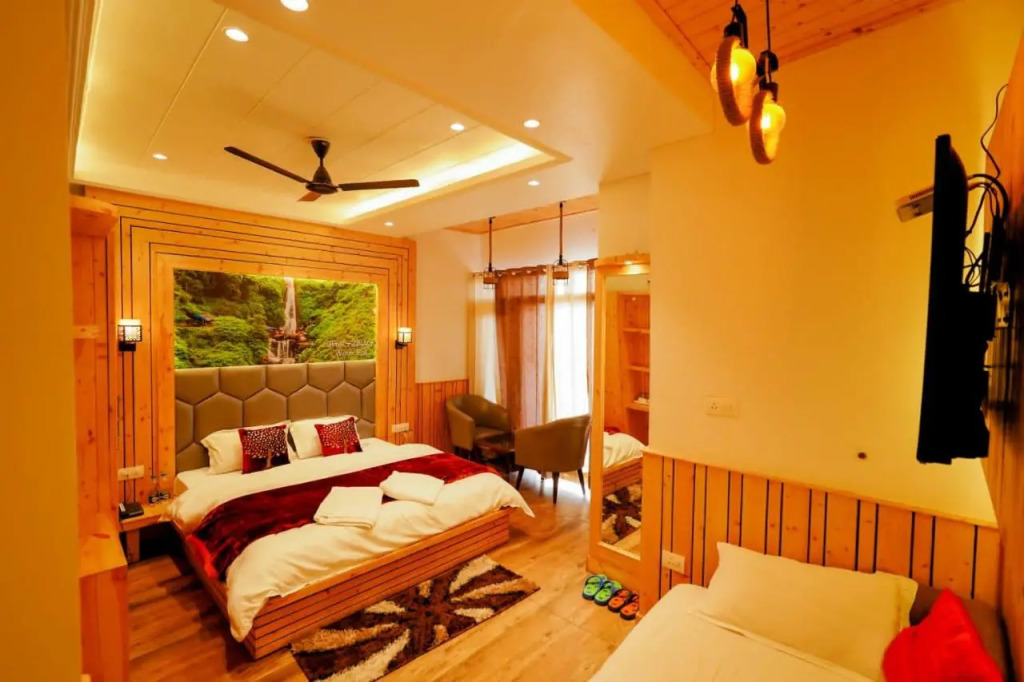 Lord Krishna Boutique Stay