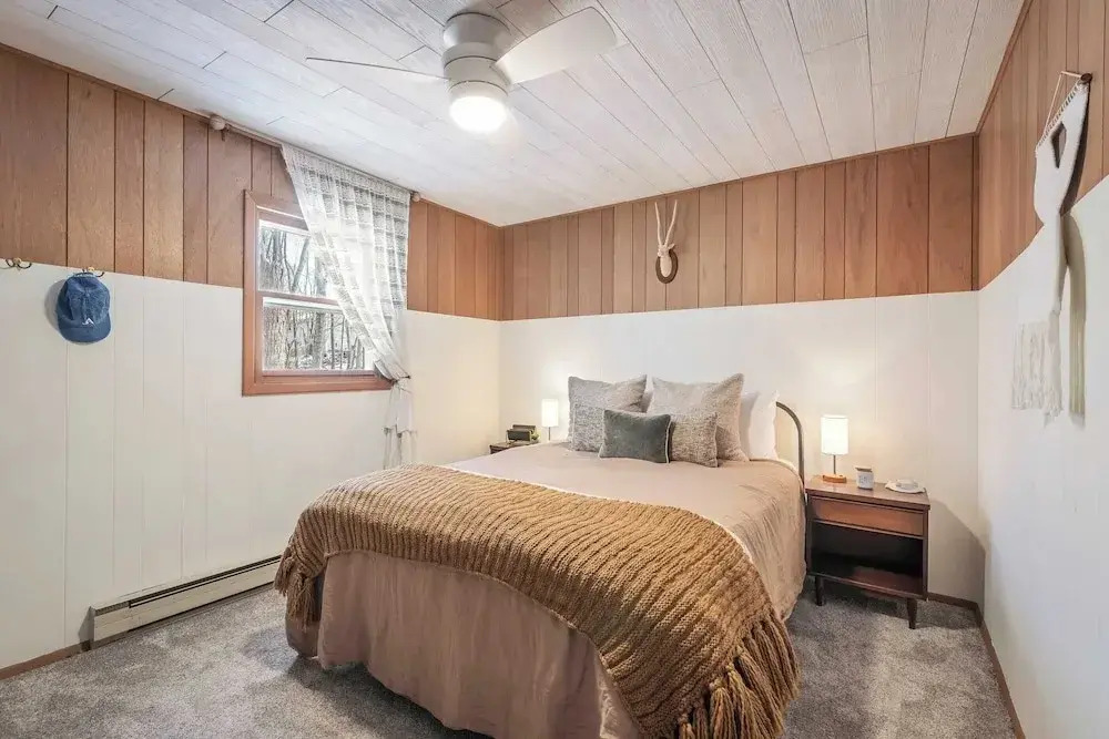 The Pines Cozy Arrowhead Lake Escape With Pools and Outdoor Adventures