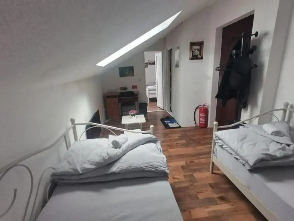 Rooms Center Ensuite