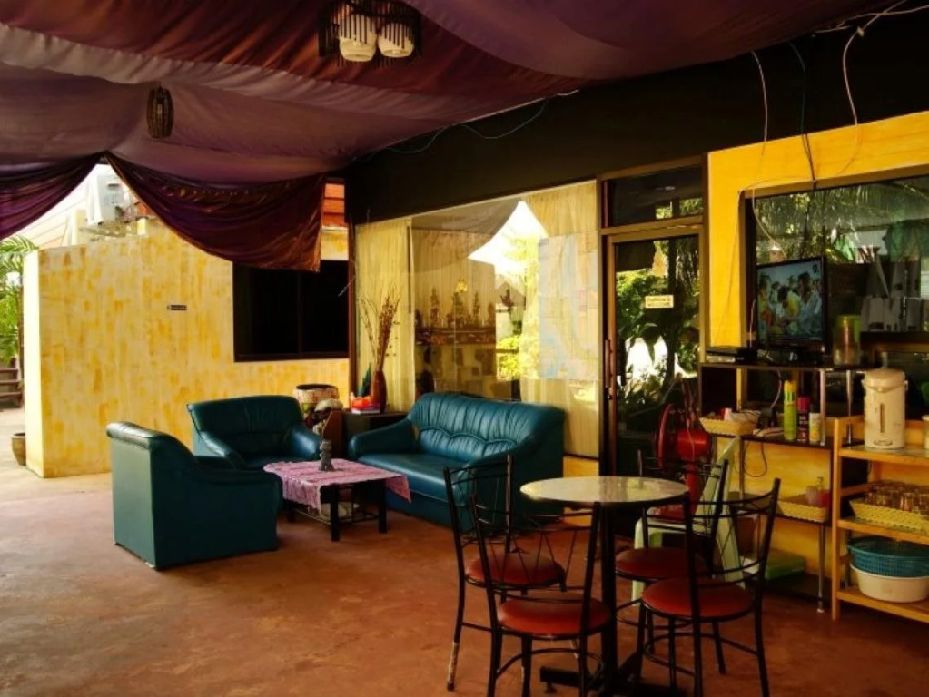 OYO 1163 Eden Hostel