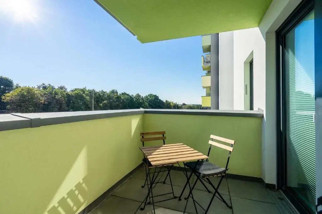 Vienna City and SPA - Modern Apartments next to Therme Wien & 15 Minutes to the City Center