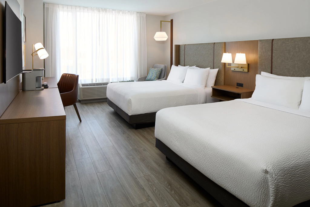 Holiday Inn & Suites Montreal Airport by IHG