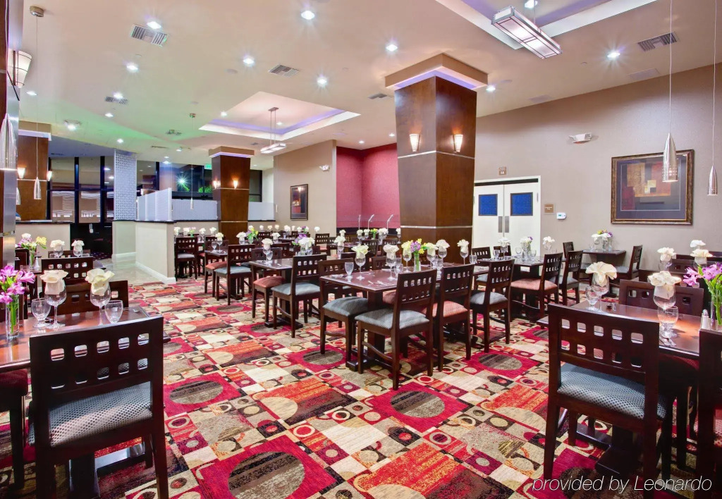 Doubletree By Hilton Fullerton