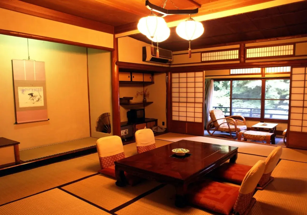 Ichinoyu Honkan