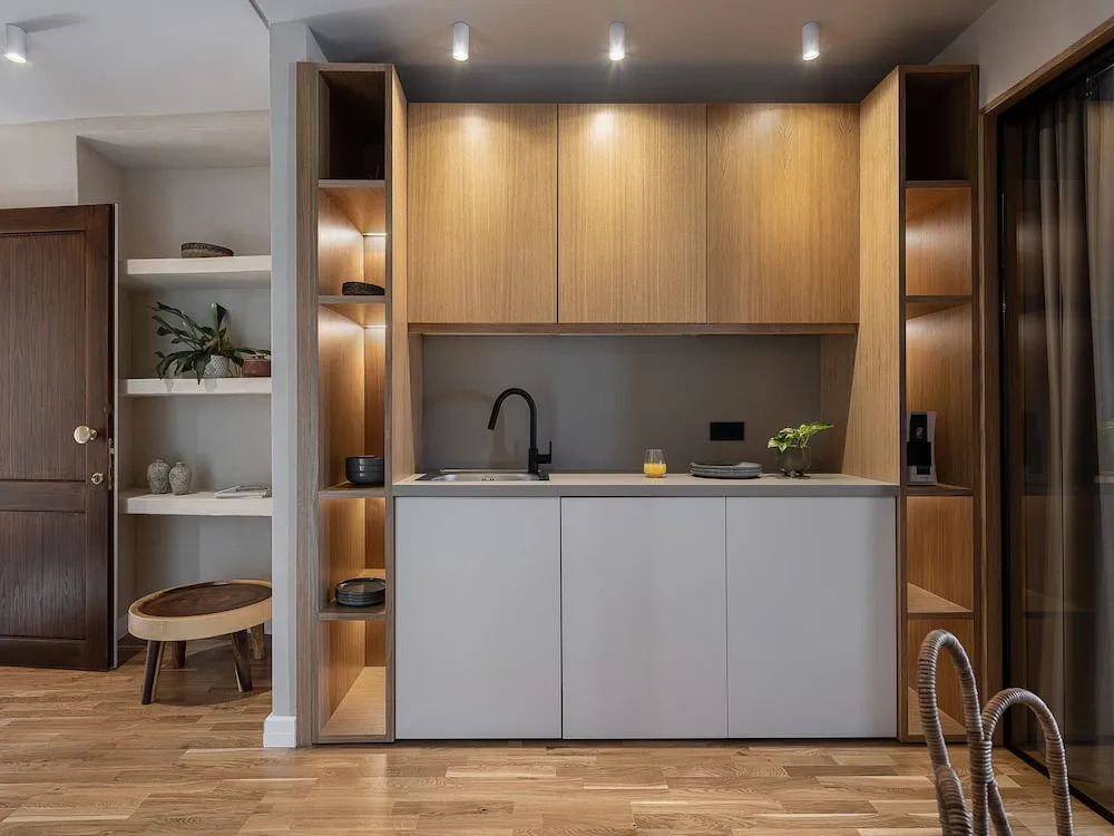 Lithinon Suites & Studios Blue