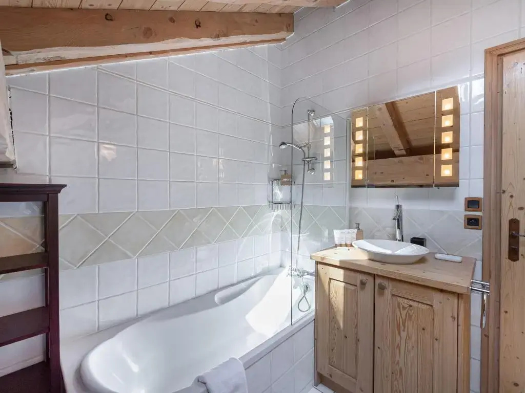 Appartement Les Allues-Méribel, 6 pièces, 10 personnes - FR-1-565-53