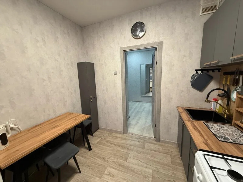 Nadym House  на набережной Оруджева 50