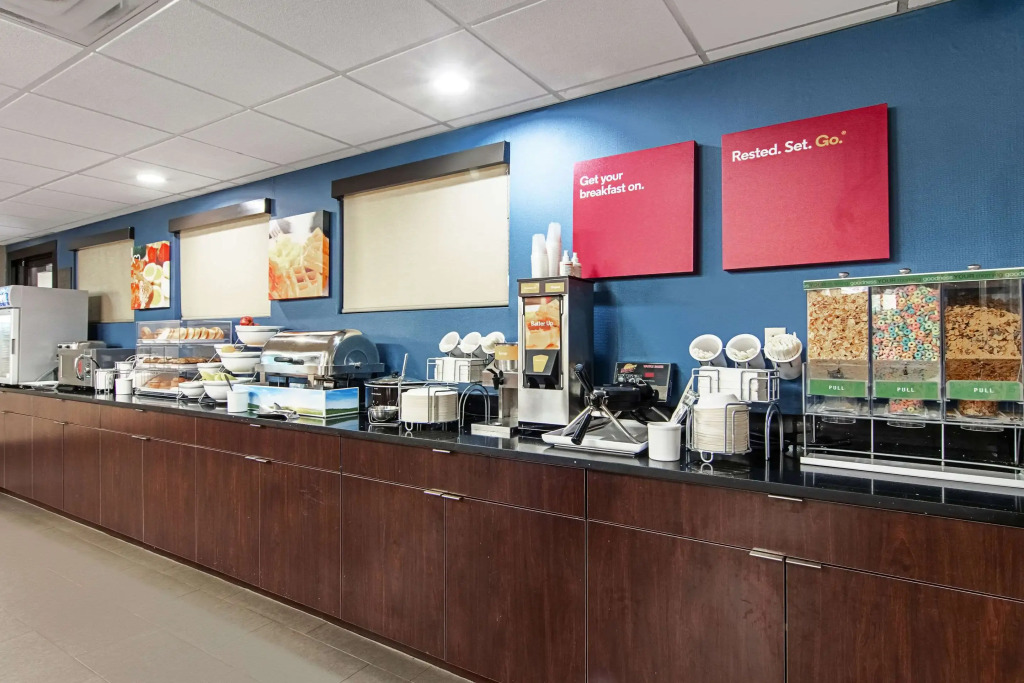 Comfort Suites Knoxville Airport
