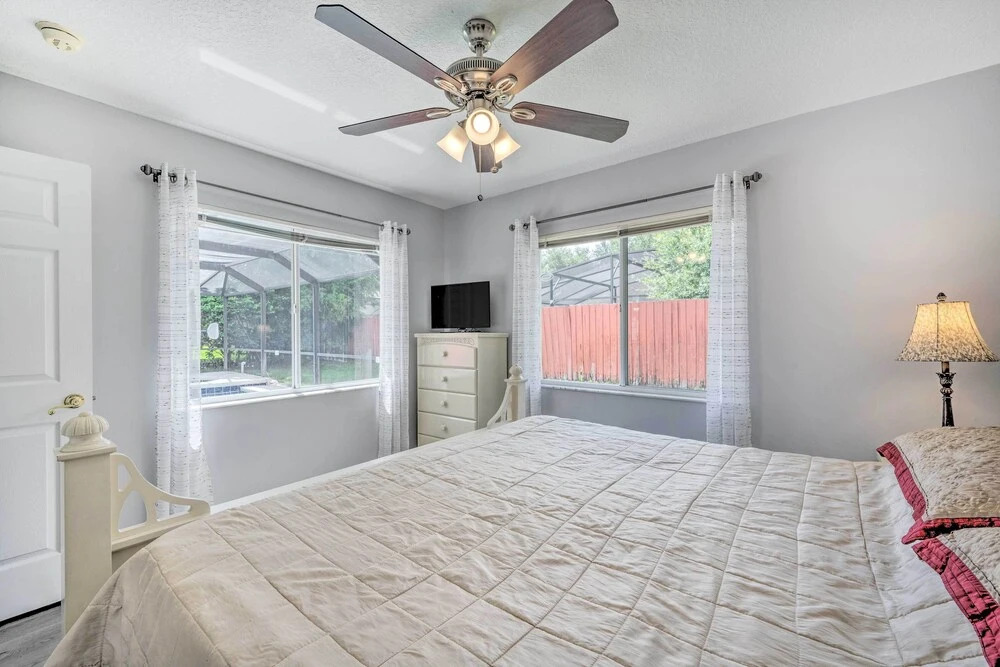 Family-friendly Davenport Home, Near Disney!