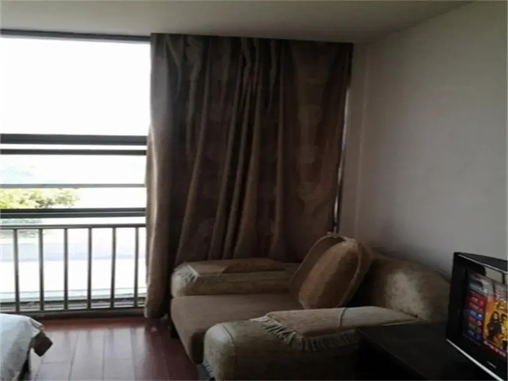 Jiaxing Xinyou Inn