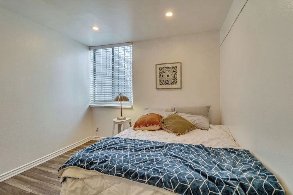 Extended Stay in the Valley: Gated & Convenient