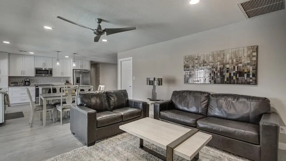 Tempe Remodel w/ Sparkling Pool and Game Room!