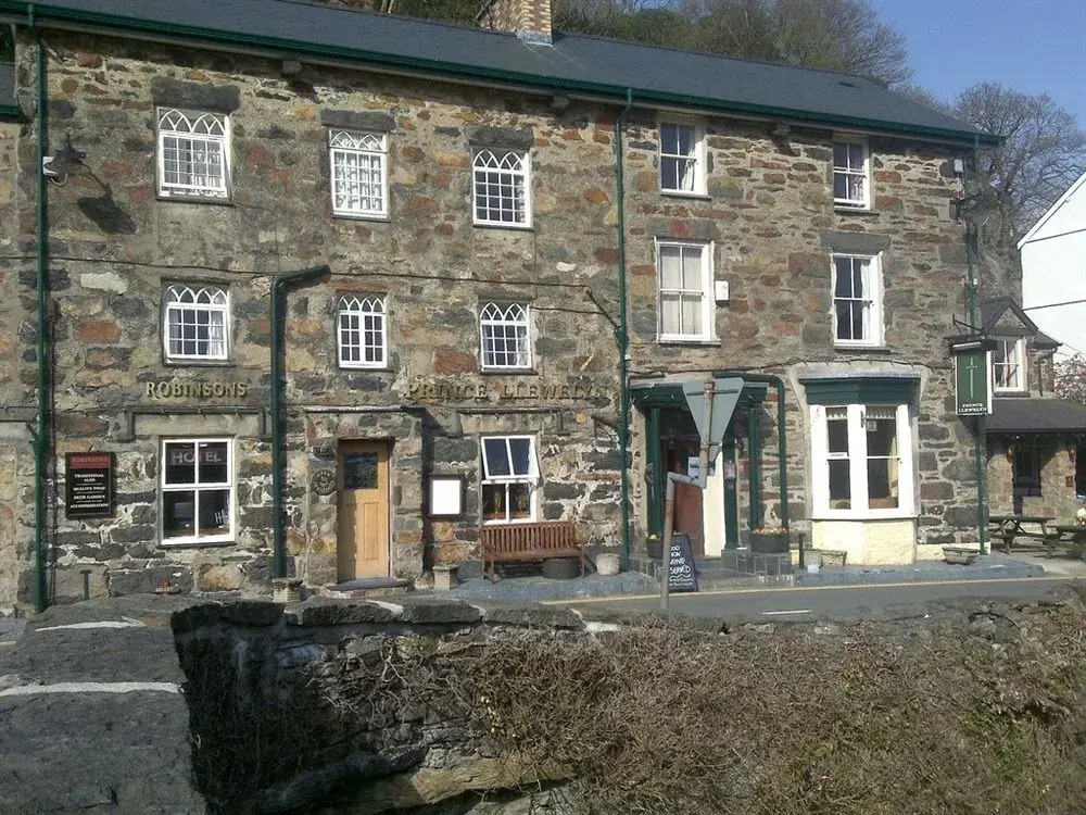 Prince Llewelyn Hotel