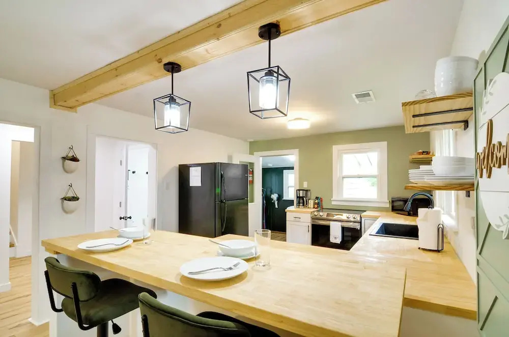 Burnside Vacation Rental, Walk to Lake Cumberland!