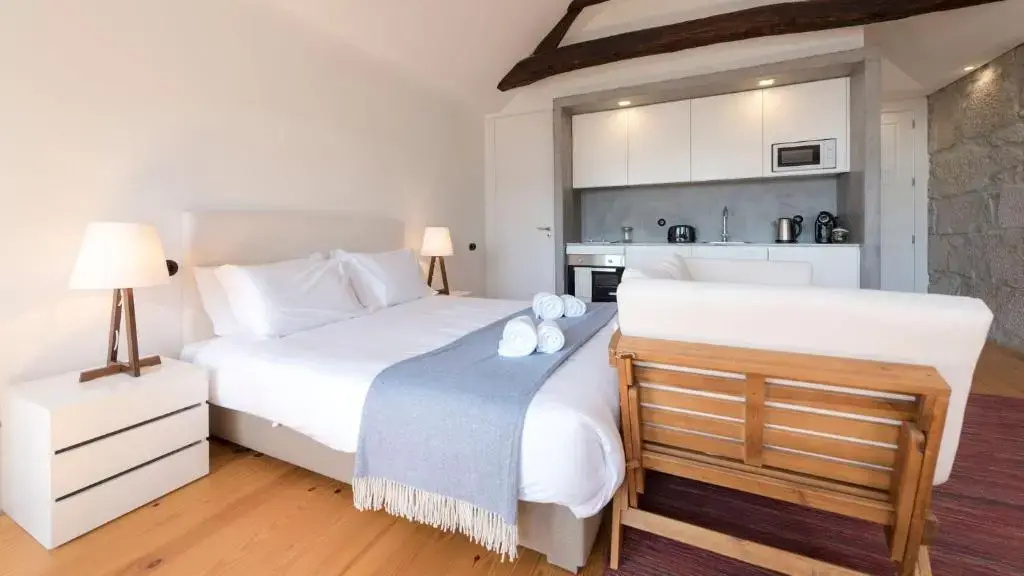 Lovelystay - Dirk Apartment - Almada 4º F