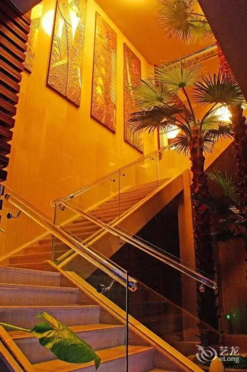 Wuhan Palm Spring International Hotel