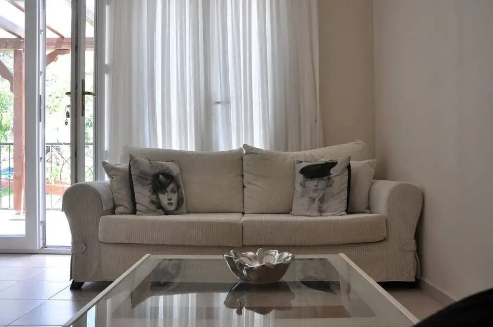 Begonvilla Apart D2 by Angel Rentals