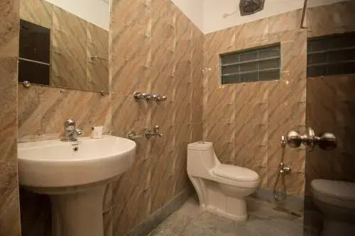 Sambhunath Guest House by OYO