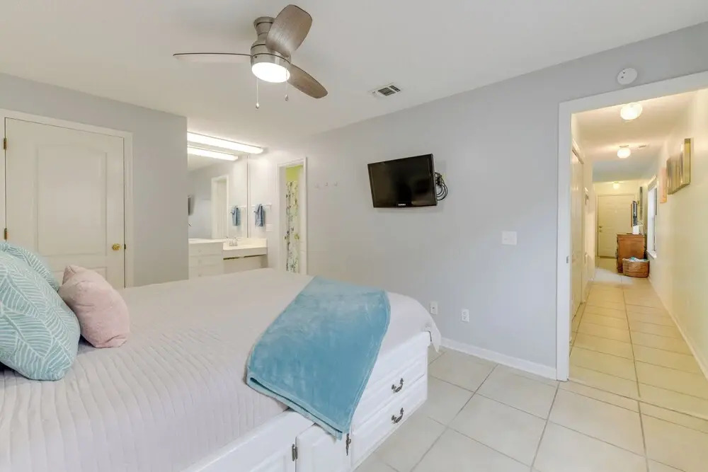 Cozy PCB Condo < 1/2 Mile to Public Beach Access!