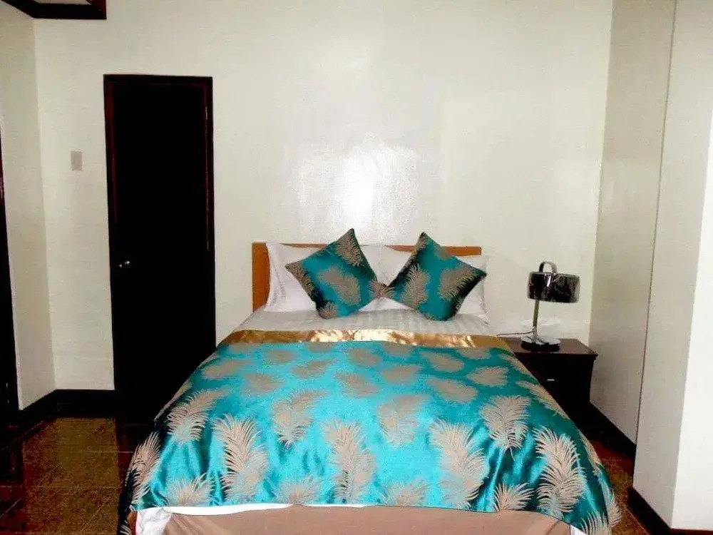 Jones Place Hotel
