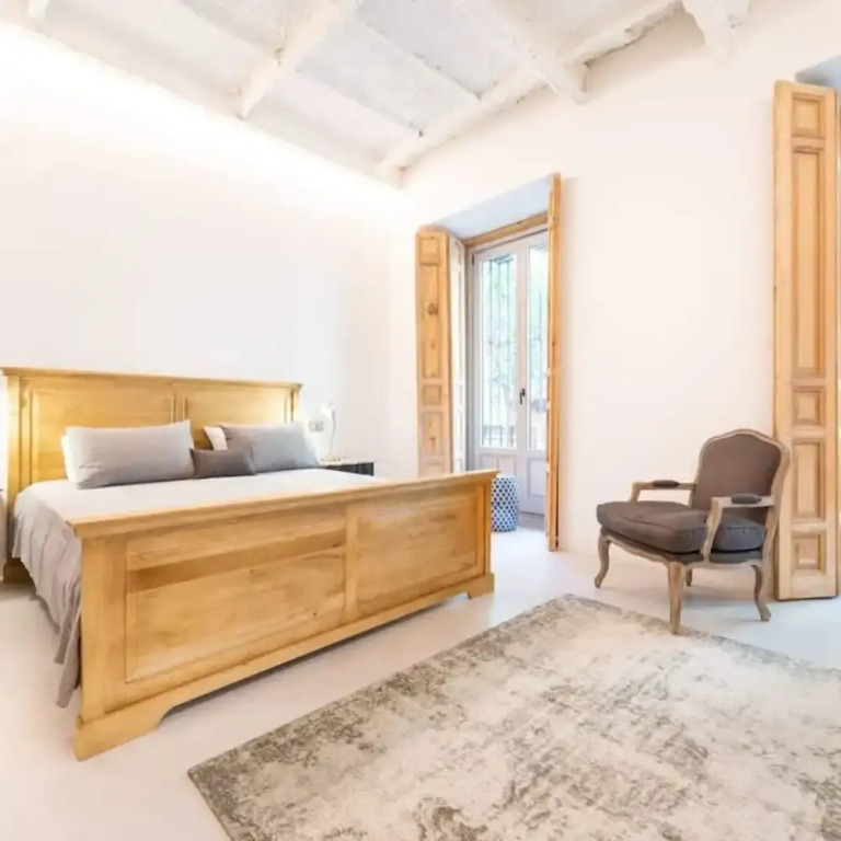 The Deauville Majestic 1 Bedroom in Chueca