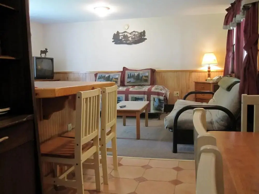 Bear Tree Lodge