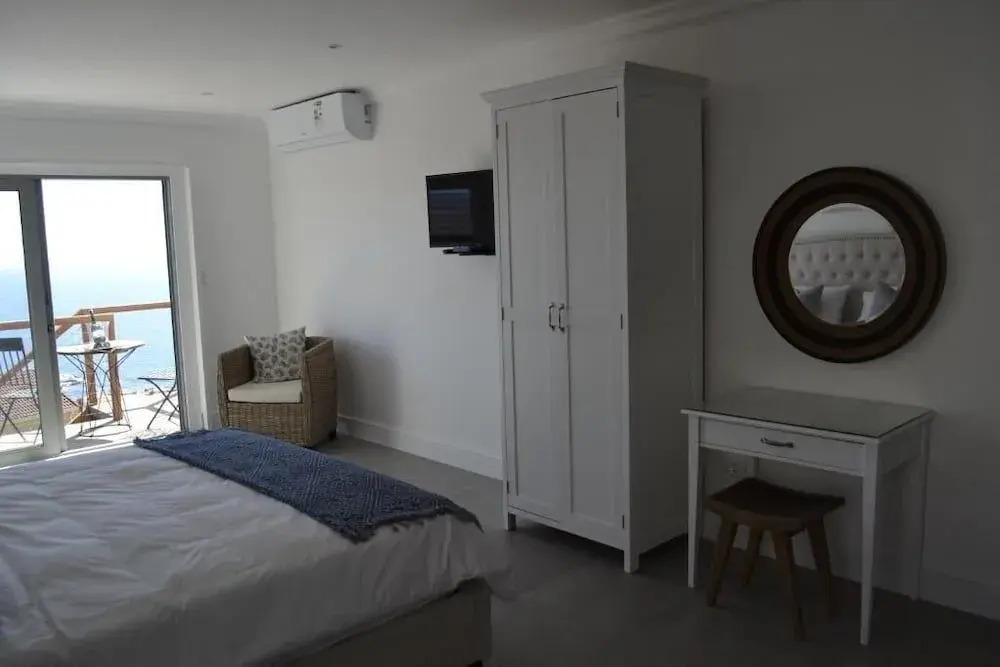 Oceans Drift Guest House & Self Catering