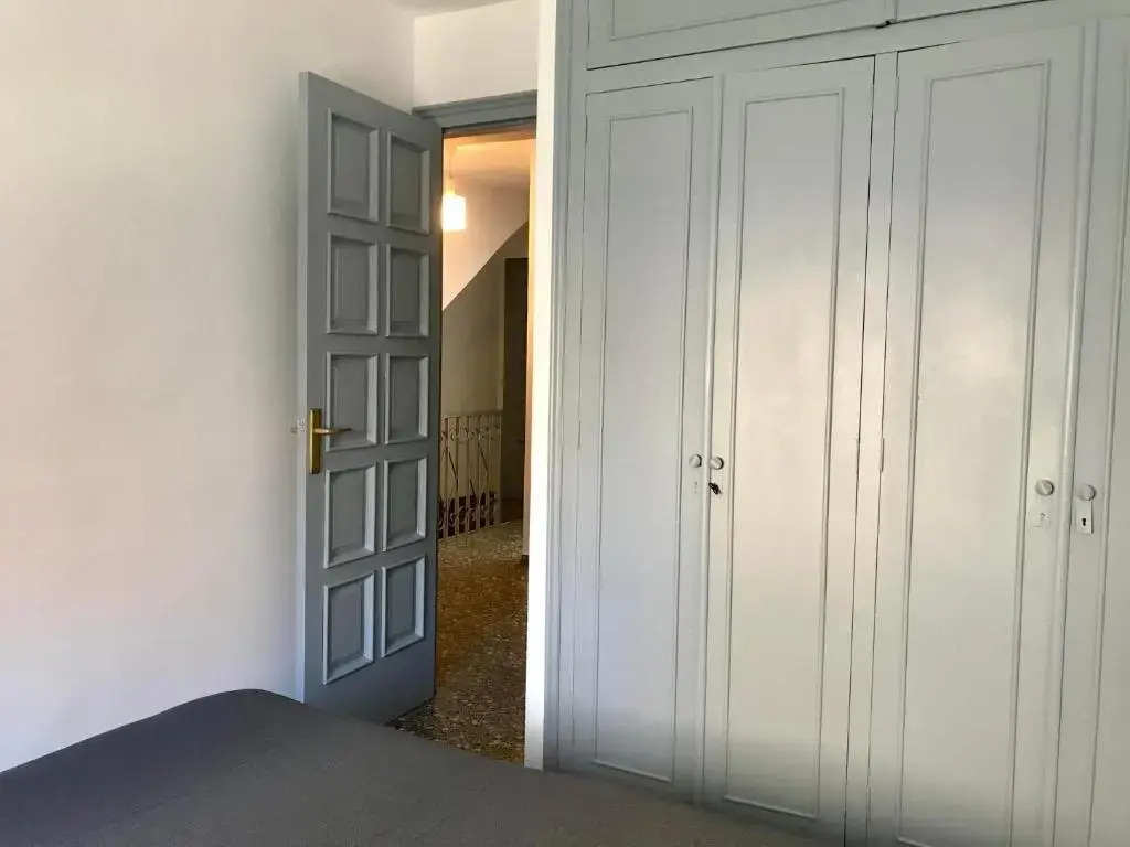 Casa con jardín y parking La Pineda 114D - INMO22