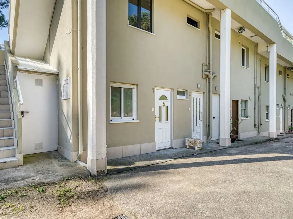 Nice Apartment With Spacious Terrace and Beautiful Views of the Atlantic Ocean
