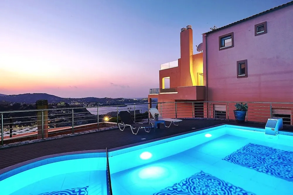 Sunny Dreams Villa With Pool Near Heraklion