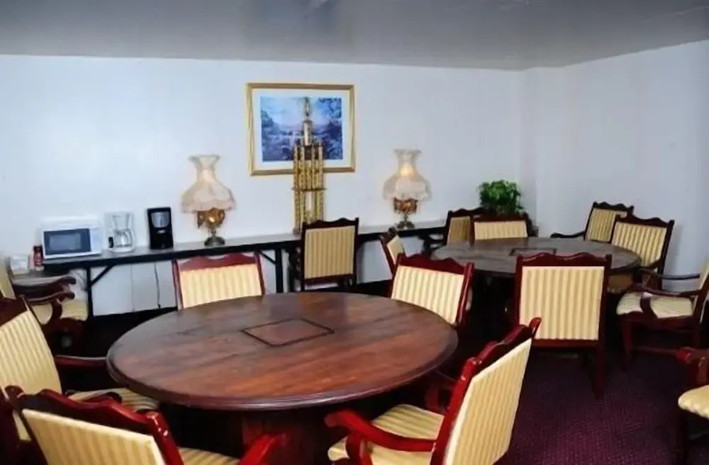 Amber Inn