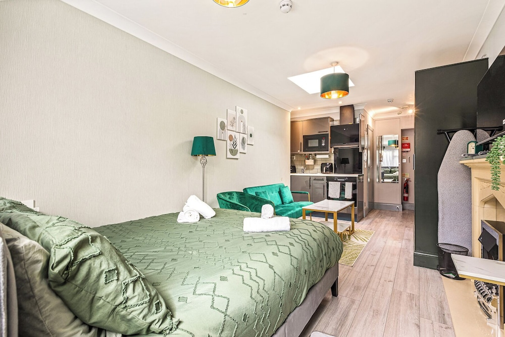 Imperial Inn Apartments