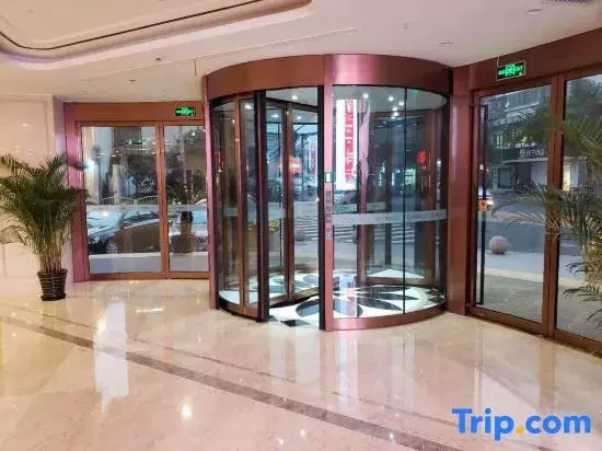 Hongluyuan Ningjiang Grand Hotel