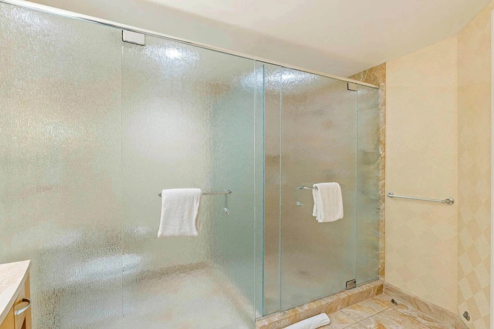 Renovated Trump Hotel Las Vegas Studio Strip Views 2803