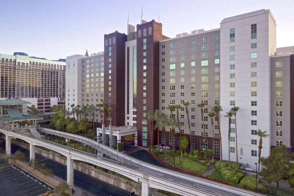 Suites at HGVC at the Flamingo Las Vegas Strip