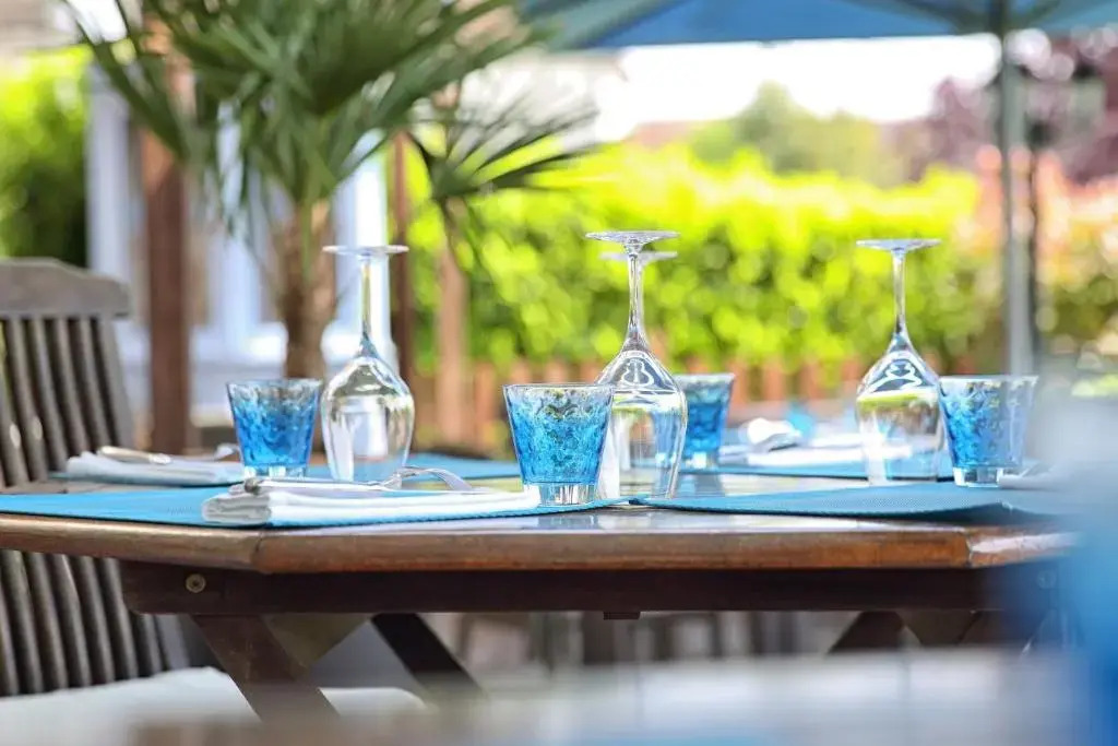 Logis Hôtel-Restaurant Les Voyageurs