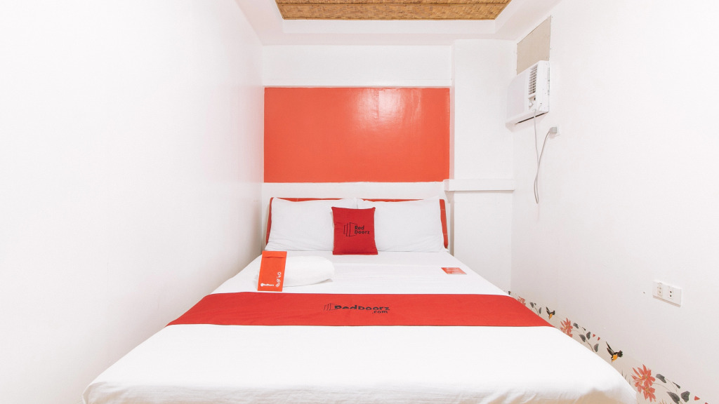 RedDoorz at DBuilders Rooms Ph1 Taguig