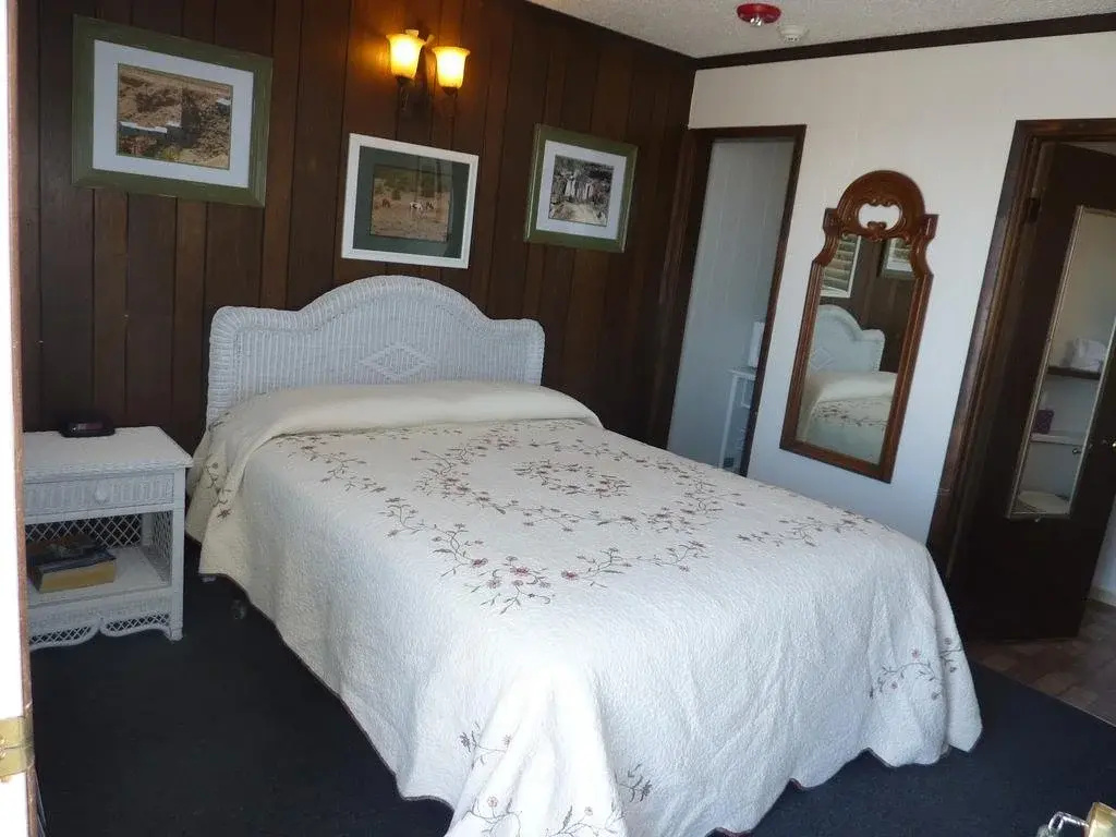 Sugarloaf Mountain Motel