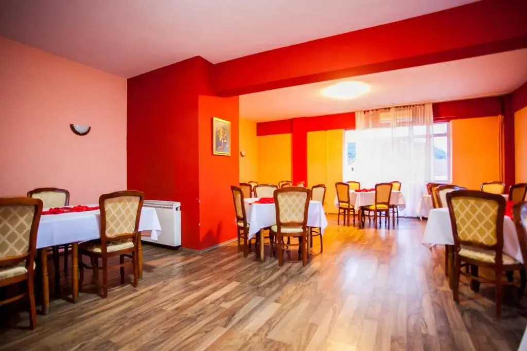 Hotel Diana