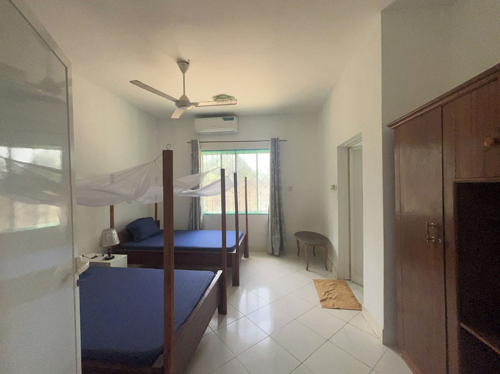 芒果海滩酒店Mango Beach Hotel