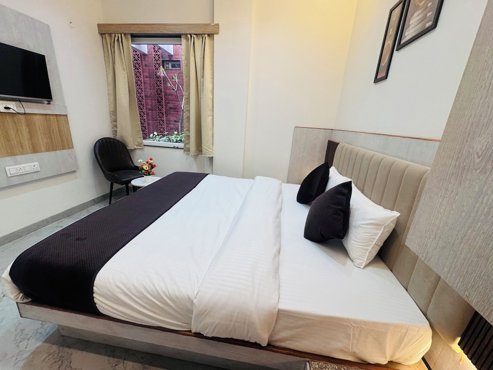 Hotel Purvi By Vilaasitaa Arvindo indore